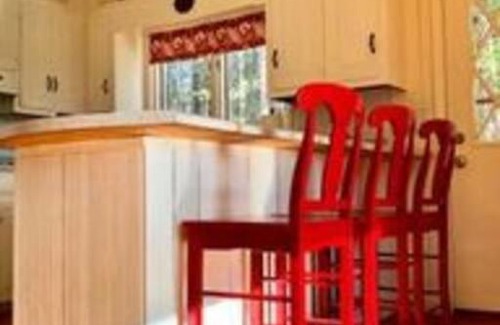 Wells Ski Chalet | Views! AC, Entire Chalet, all 18 Acres, 1gig Wi-Fi