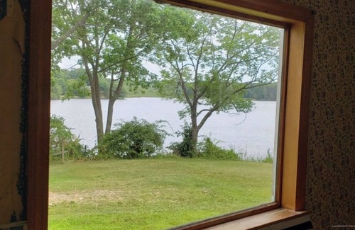 Bath House | Views! Lake front 3-bedroom house with WiFi in charming Bath