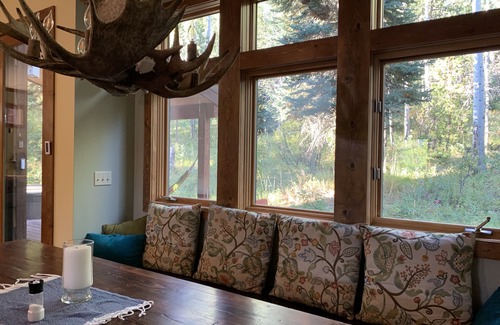 Fraser House | views, privacy and hot tub, near Devil's Thumb Ranch