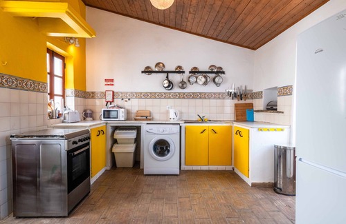 Corte Vidreiro Villa | Villa Eiras Altas Grande by Portucasa