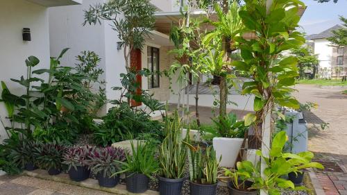 Garut Villa | Vila Adinda Syariah C-4 Bukit Gardenia Resort