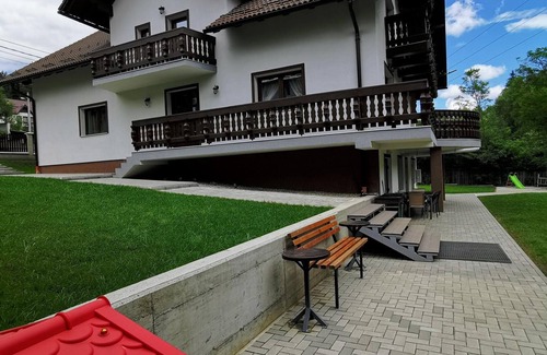 Zarnesti Villa | Vila MOLIDUL Zarnesti-zona linistita in mijlocul naturii