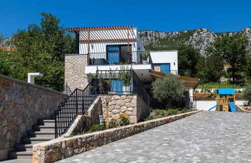 Bribir Villa | Vila Petram