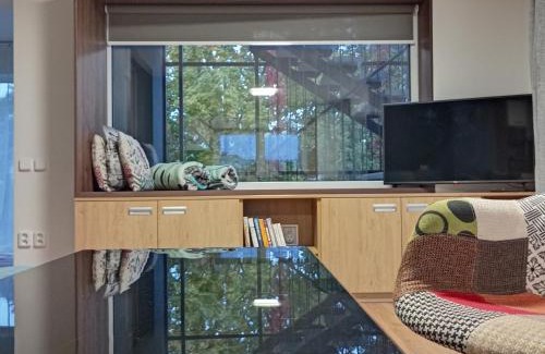 Hradec Kralove Apartment | Vila Věkoše - apartmán s terasou a zahradou