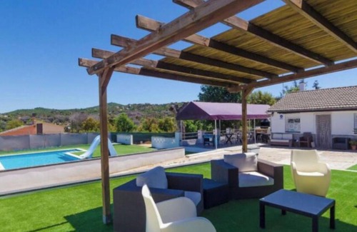 Mas Altaba Villa | Villa à Caldes de Malavella pour 7 pers. avec jardin, piscine privée, BBQ et parking