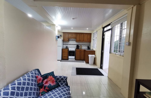 Bois d'Orange Apartment | Villa 2: Cozy Studio with Scenic Views