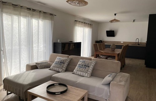 Parentis-en-Born House | Villa 3 bedrooms 900 m from Lac de Parentis