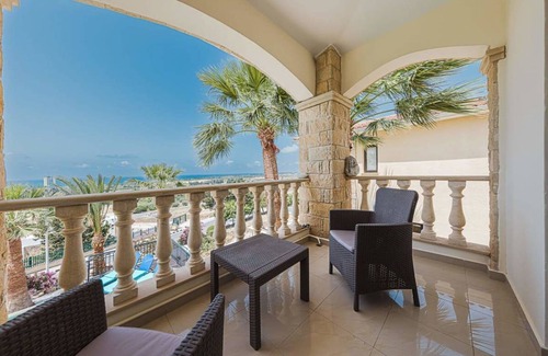 Kouklia Villa | Villa ∙ 3 bedrooms ∙ 6 guests