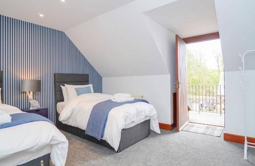 Glasgow Villa | Villa ∙ 4 bedrooms ∙ 10 guests