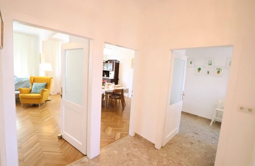 Hietzing House | Villa 4 You! Superb Residential Area
