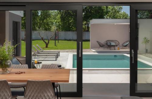 Gajana Villa | Villa 45