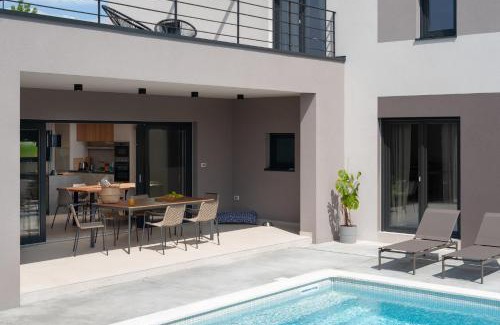 Gajana Villa | Villa 45