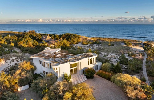 Amagansett Villa | Villa ∙ 7 bedrooms ∙ 14 guests