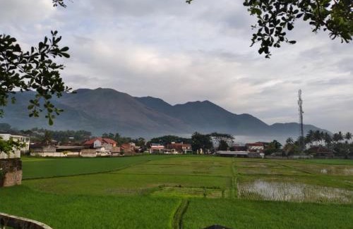 Garut Villa | Villa Adinda Syariah D8