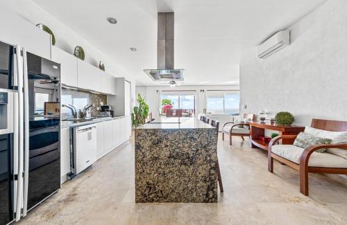 North End Apartment | Villa Alhelí, Oceanview Escape with Private Pool