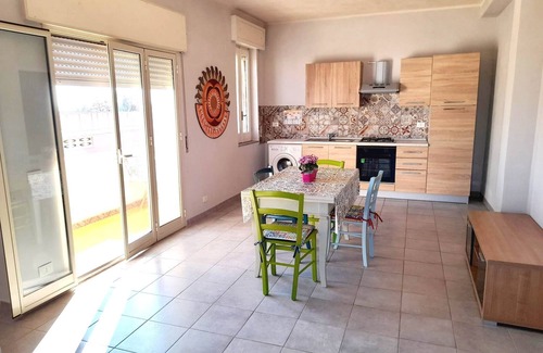 Granelli House | Villa Antony seafront 12 Beds
