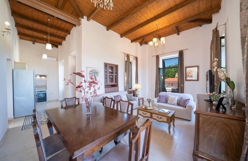 Vilatoria Villa | Villa Arietta (sleeps up to 7)