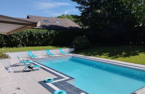 Doussard Villa | Villa Armonia – 5★ with Heated Pool, Hot Tub & Garden by Lake Annecy