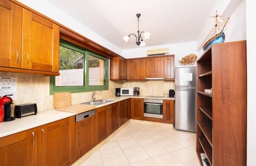 Kateleios Villa | Villa Atlantis - Three Bedroom Villa, Sleeps 6