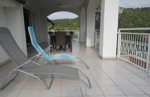 Vonyarcvashegy Apartment | Villa Attila