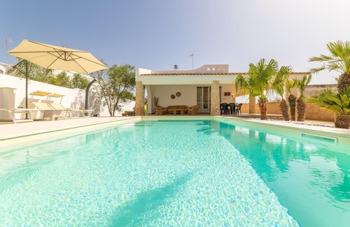 Posto Rosso Villa | Villa Aurelio - Posto Rosso