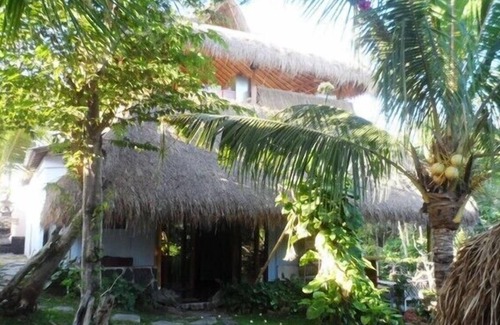 Penatih Villa | Villa "Bali Paradise" 5br. Two houses 3br + 2br, swimming pool, big garden.