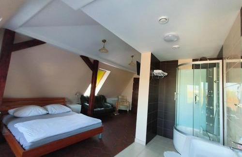 Lomianki Bed & Breakfast | Villa Bella Casa
