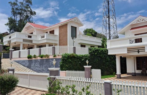 Fern Hill Villa | Villa Bella