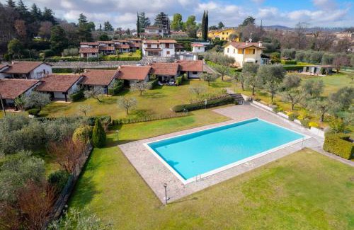 Soiano del Lago House | Villa Bellavista con piscina