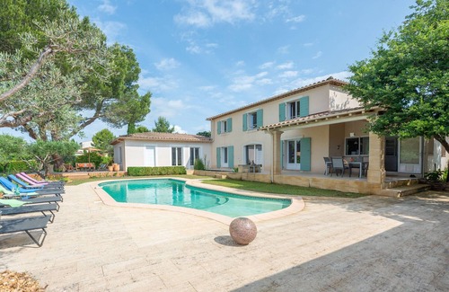Castillon-du-Gard Villa | Villa Berrette – Luxury holiday villa with heated private pool near Pont du Gard