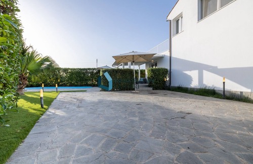 Gorgo Lungo Villa | Villa Bianca 1 with private pool near the sea