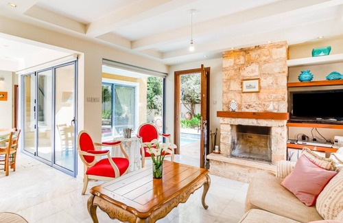 Stroumpi Villa | Villa Blue Iris by Ezoria Villas in Stroumpi