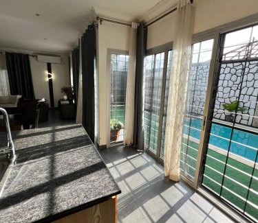 Tignere Villa | Villa Bonapriso with pool