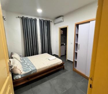 Tignere Villa | Villa Bonapriso with pool