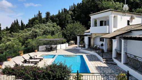 Agia Pelagia Chlomou Villa | Villa Boukari