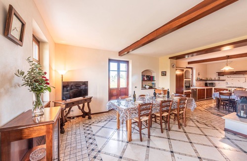 Alba Villa | Villa Bricco Paglieri, charming villa at Alba