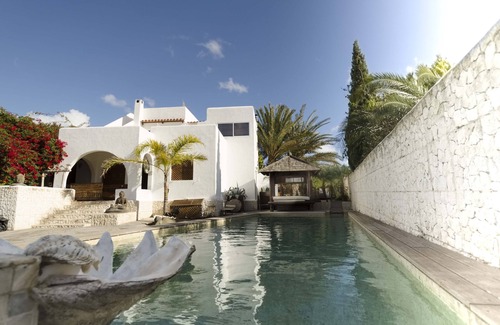 Santa Eulalia del Rio Villa | VILLA BRISA TOURIST STAY IN IBIZA[ Maximum 6 persons ] NO PARTY VILLA.