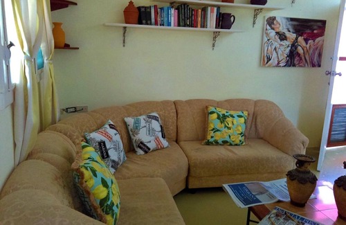 Municipality of Habana del Este House | Villa Brisas R.S