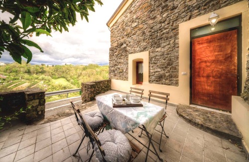 San Terenzo Monti House | Villa Canova 8p indoor pool near 5 Terre