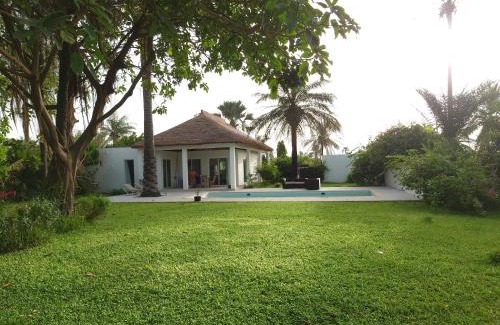 Cap Skirring Villa | Villa Cap Ouest Piscine Grand Jardin à 2 Pas de l'Océan