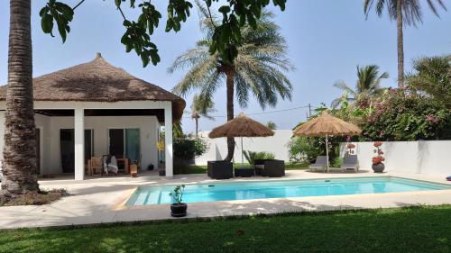 Cap Skirring Villa | Villa Cap Ouest Piscine Grand Jardin à 2 Pas de l'Océan