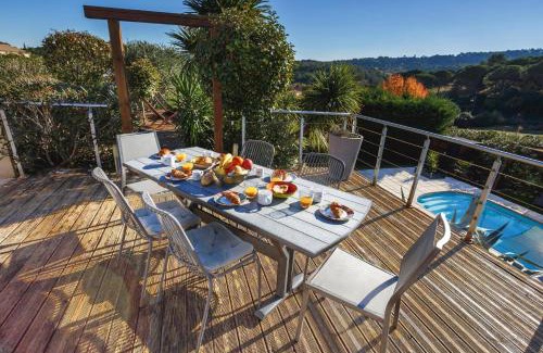 Carcassonne Villa | Villa Carcassonne by Villa Plus