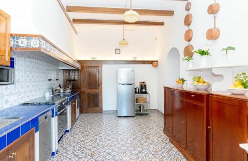 Priora Villa | Villa Carolina Sorrento Private Heated Pool and Sea View
