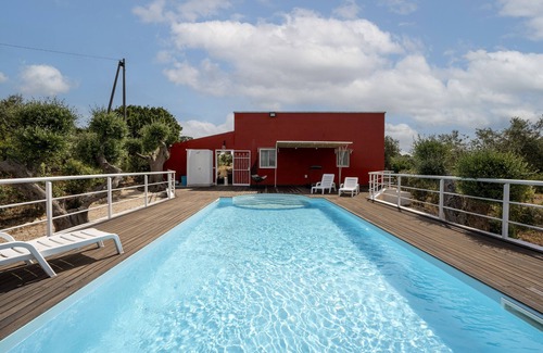 Castellana Grotte Villa | Villa 'Casale Dello Zio, Private Wood' with Private Pool, Wi-Fi and Air Conditioning