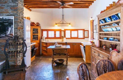 Chrisopigi Villa | Villa Celestina, a secluded villa with Aegean sea view.n