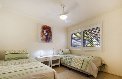 Grafton Villa | Villa Charelle in Fitzroy