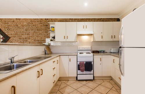 Grafton Villa | Villa Charelle in Fitzroy