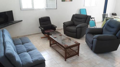 Desbonnes Apartment | VILLA Charly, Spacieux appartement proche Deshaies