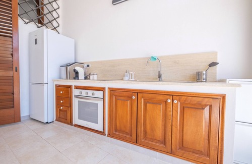 Canneto Villa | Villa 'Chiara' close to the Beach with Sea View & Terrace