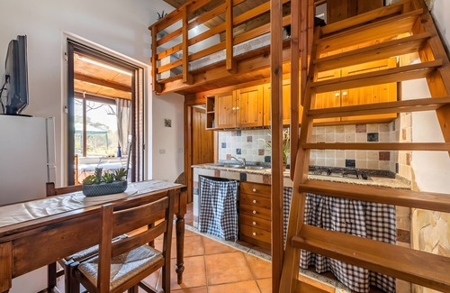 Calasetta Villa | Villa 'Claudia - Calasetta' with Sea View, Wi-Fi and Air Conditioning